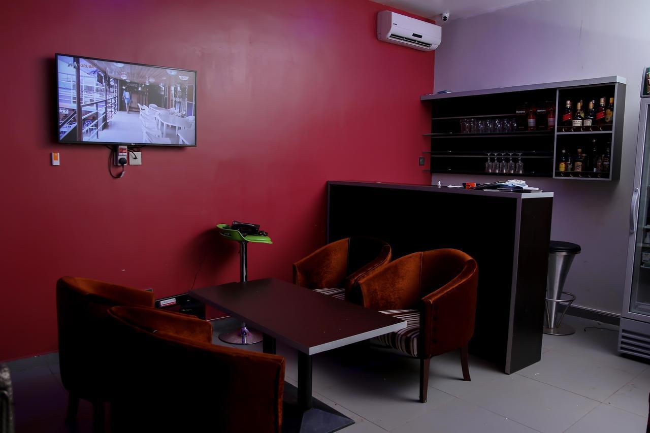Albertville Luxury Rooms Ilesa Екстер'єр фото