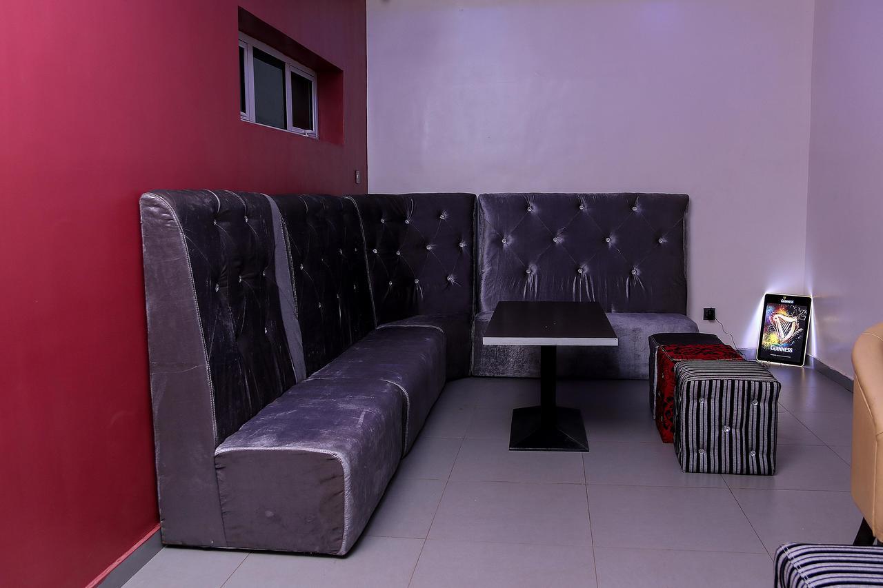 Albertville Luxury Rooms Ilesa Екстер'єр фото